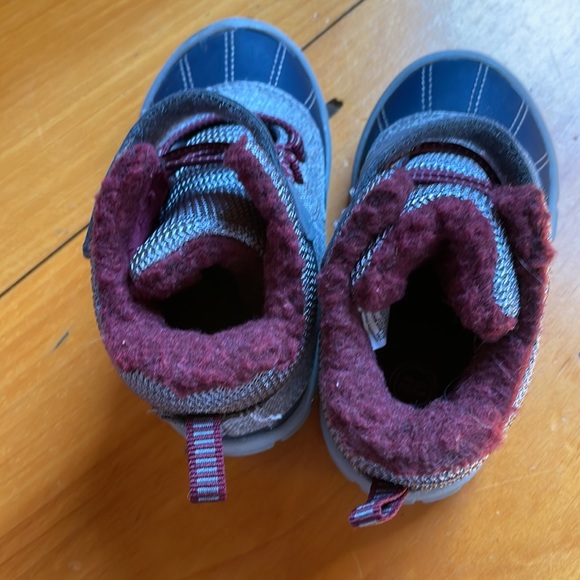 Wonder Nation Snow Boots - Picture 3 of 3